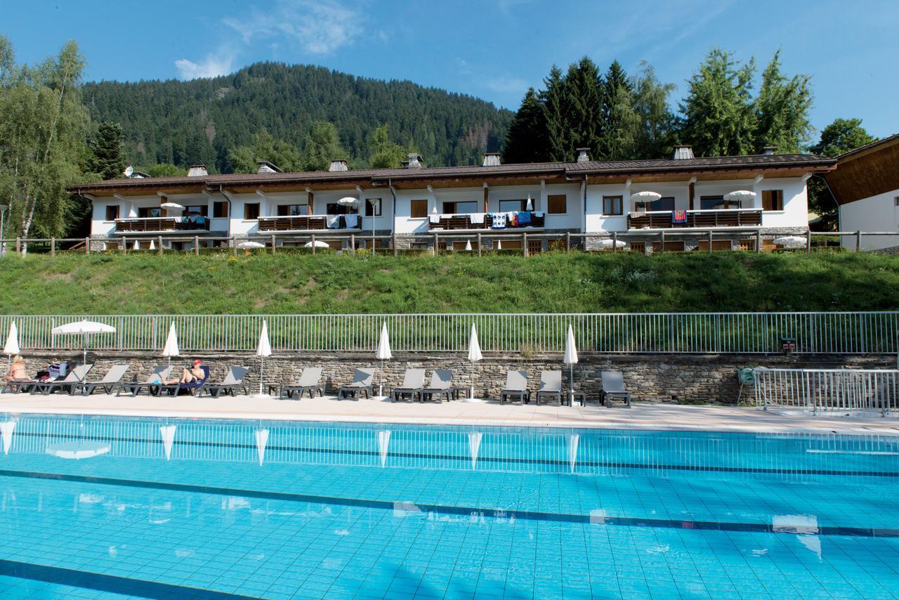 Hotel Vacances Bleues Les Chalets Du Prariand เมอแฌฟ ภายนอก รูปภาพ