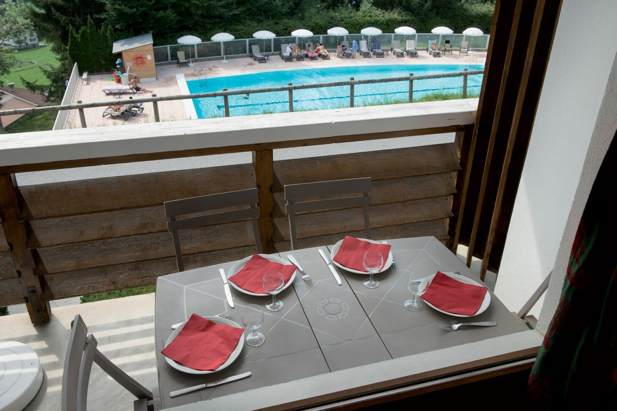 Hotel Vacances Bleues Les Chalets Du Prariand เมอแฌฟ ภายนอก รูปภาพ