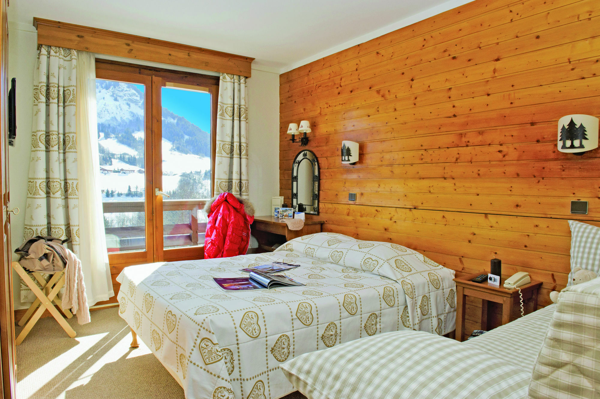 Hotel Vacances Bleues Les Chalets Du Prariand เมอแฌฟ ภายนอก รูปภาพ